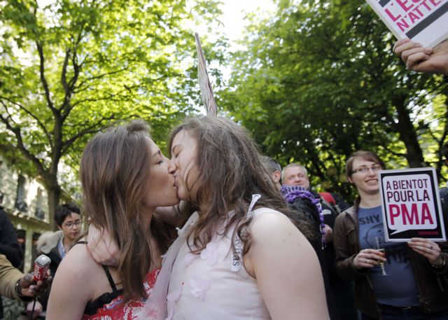 Πράσινο φως στους γκέι γάμους στη Γαλλία