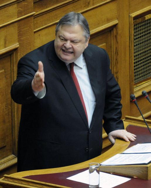 Επιμένει, αλλά δεν εκβιάζει για τον ΦΠΑ το ΠΑΣΟΚ