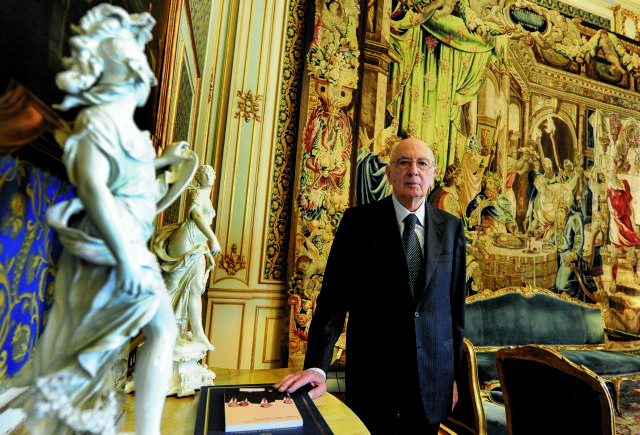 Οι επιχειρηματίες των μίντια και ο «κομμουνιστής» πρόεδρος