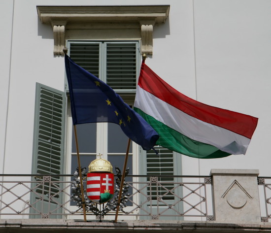 Η Eυρωπαϊκή Επιτροπή παραπέμπει την Ουγγαρία στο Ευρωπαϊκό Δικαστήριο | tanea.gr Η Eυρωπαϊκή Επιτροπή παραπέμπει την Ουγγαρία στο Ευρωπαϊκό Δικαστήριο | tanea.gr
