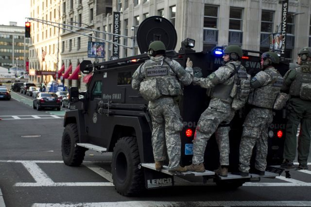 Εθνοφρουρά, αστυνομία και στρατός περιπολούν σήμερα στη Βοστώνη