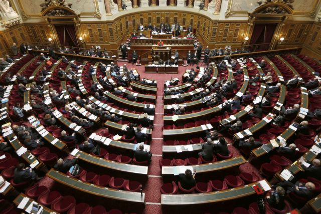 Νέο βήμα υπέρ των γάμων ομοφυλοφίλων από τη γαλλική γερουσία
