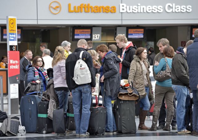 Εκατοντάδες ακυρώσεις πτήσεων της Lufthansa λόγω απεργίας