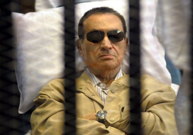Ο Μουμπάρακ μεταφέρθηκε σε φυλακή του Καΐρου
