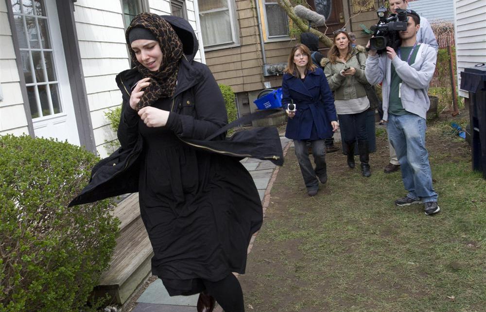 «Συντετριμμένη που έχασε τον σύζυγο και πατέρα του παιδιού της», η χήρα του Ταμερλάν Τσαρνάεφ