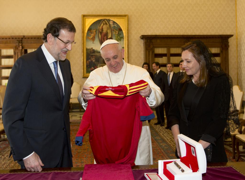 Δώρο στον Πάπα Φραγκίσκο η φανέλα του Μέσι