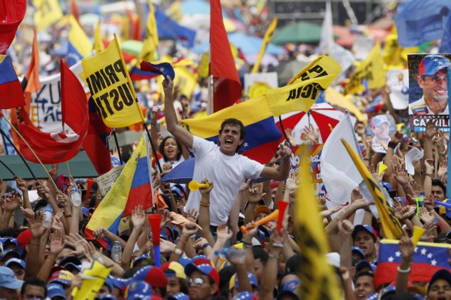 Δημοσκοπικό προβάδισμα 10% του Μαδούρο στις προεδρικές εκλογές της Βενεζουέλας