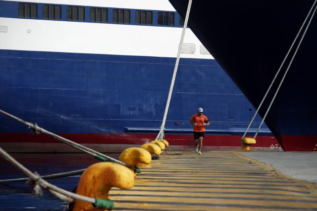Προειδοποιεί η ΠΝΟ για απεργίες εάν δεν εξοφλήσουν οι ακτοπλοϊκές εταιρείες τα δεδουλευμένα μηνών στους ναυτικούς