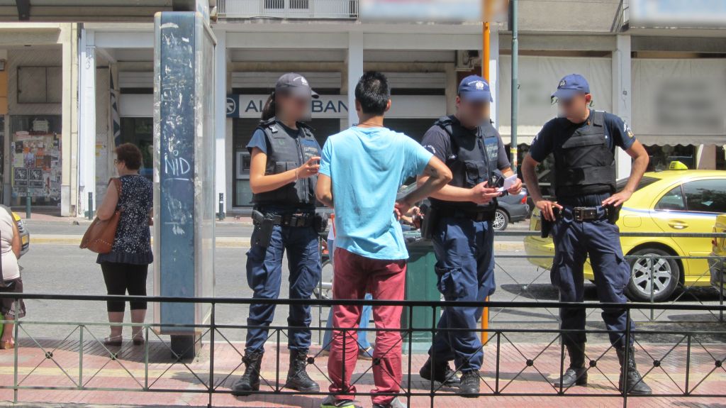 Επιχείρηση «σκούπα» της αστυνομίας σε περιοχές της Αθήνας με μεγάλη εγκληματικότητα