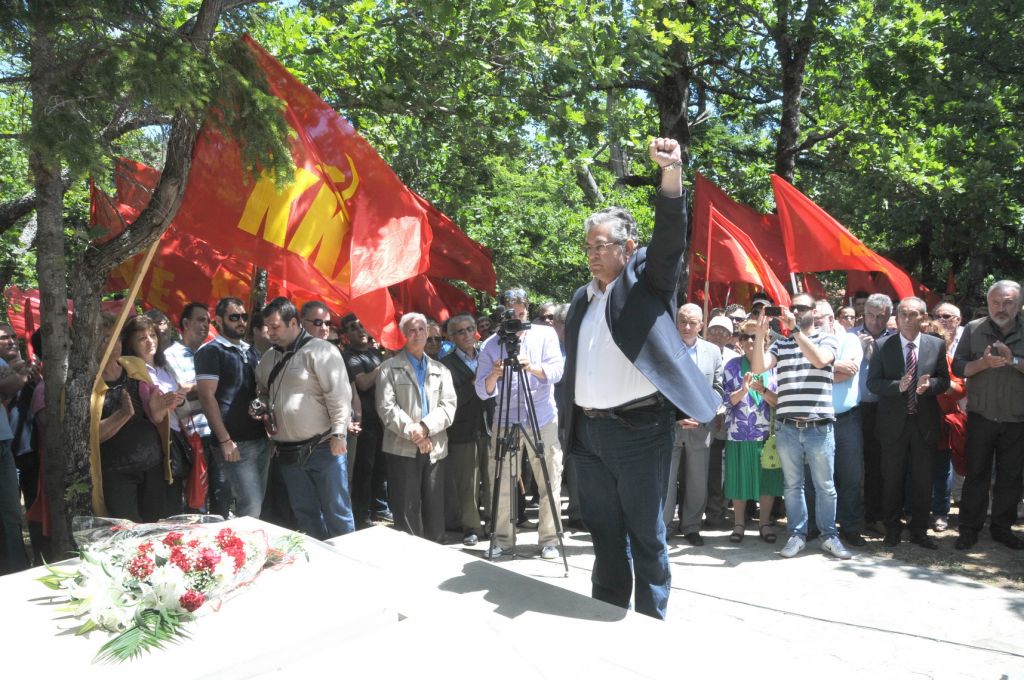 Παρουσία Κουτσούμπα το πολιτικό μνημόσυνο του Χαρίλαου Φλωράκη στην Καρδίτσα