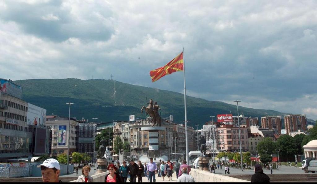 Απομονώθηκαν και μειοψήφισαν οι έλληνες ευρωβουλευτές για τις ενταξιακές διαπραγματεύσεις με τα Σκόπια