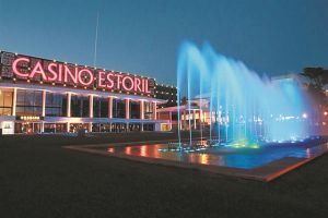 Οι μυστακοφόροι Ρετζέπ και Μεβλούτ, ο Τσιτσιπάς, η Μπενφίκα