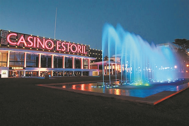 Οι μυστακοφόροι Ρετζέπ και Μεβλούτ, ο Τσιτσιπάς, η Μπενφίκα