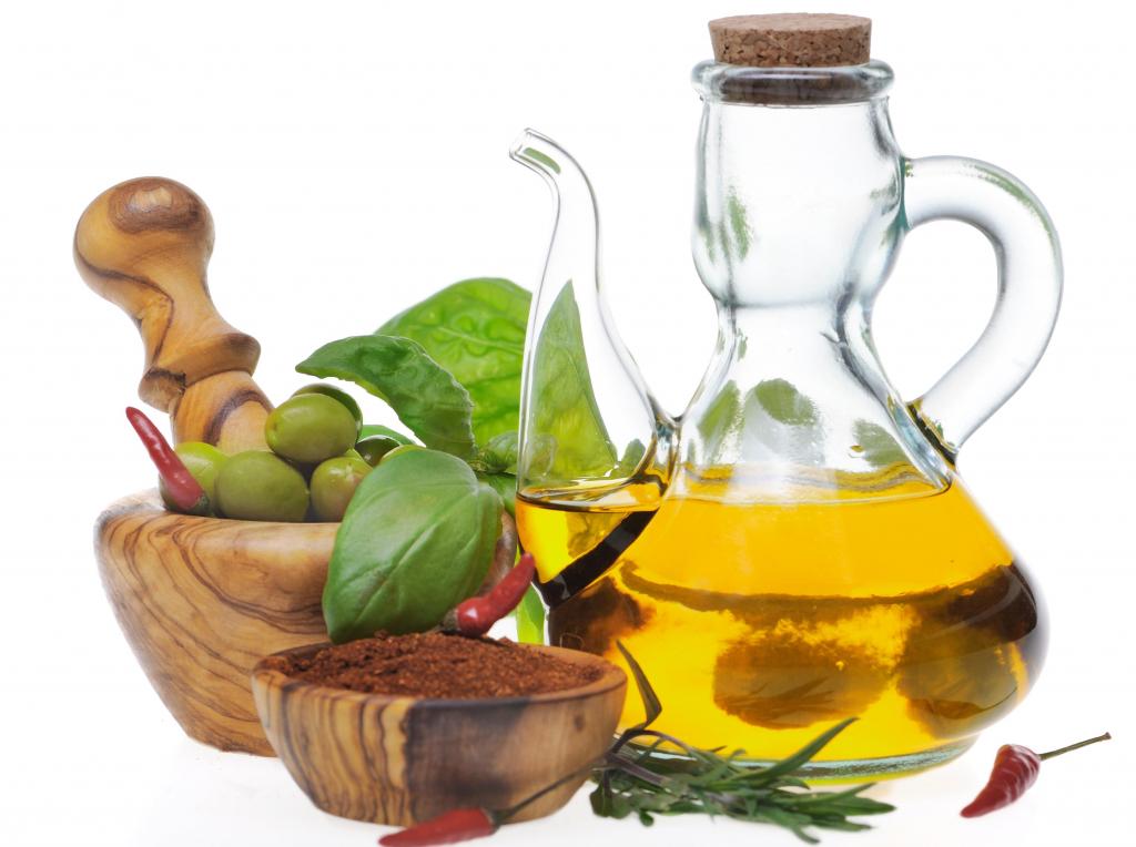 «Ντιρεκτίβα» Βρυξελλών για το… σερβίρισμα του ελαιολάδου