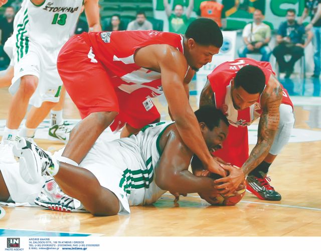 Η κόντρα Ολυμπιακού και Παναθηναϊκού συνεχίστηκε στα γραφεία της ΚΕΔ