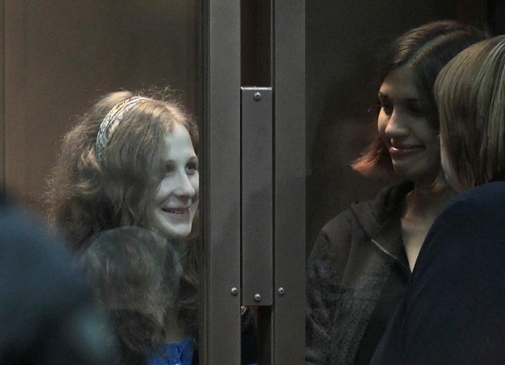 Σταμάτησε την απεργία πείνας η τραγουδίστρια των Pussy Riot