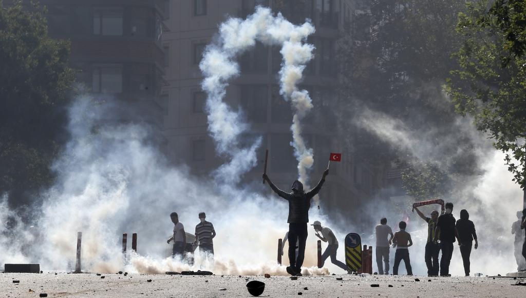 Κύμα διαδηλώσεων σε όλη την Τουρκία – Περισσότεροι από 1.000 οι τραυματίες