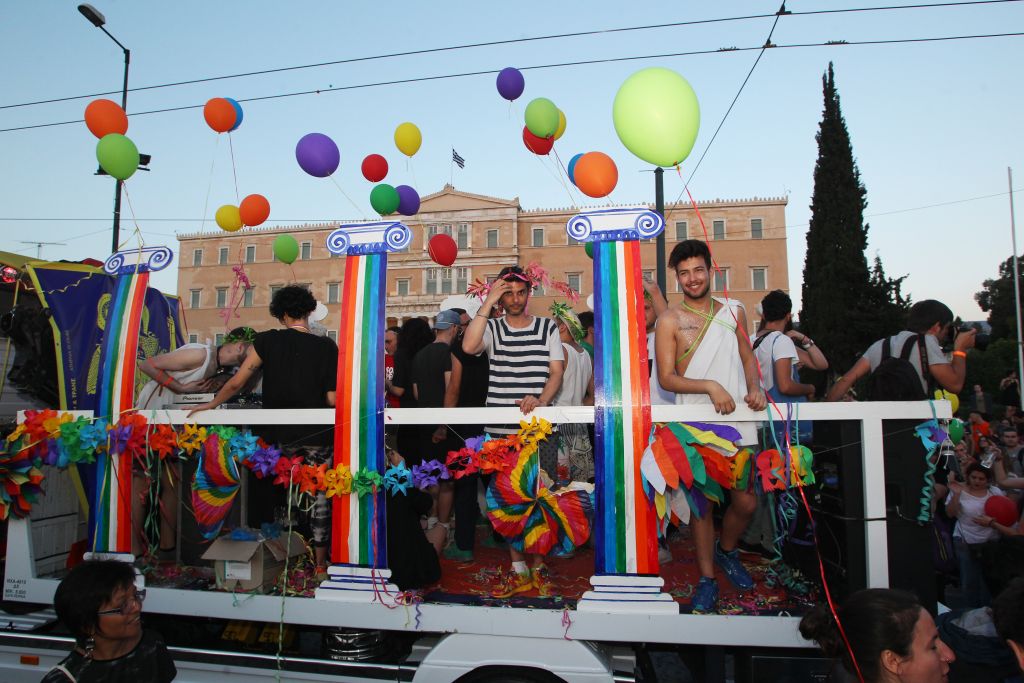 Μεγάλη συμμετοχή στο Gay Pride – Δεν παραβρέθηκε ο Καμίνης