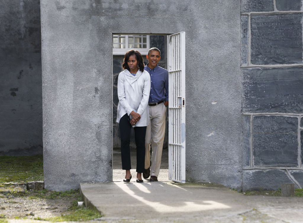 Το ζεύγος Ομπάμα στη φυλακή του Νέλσον Μαντέλα