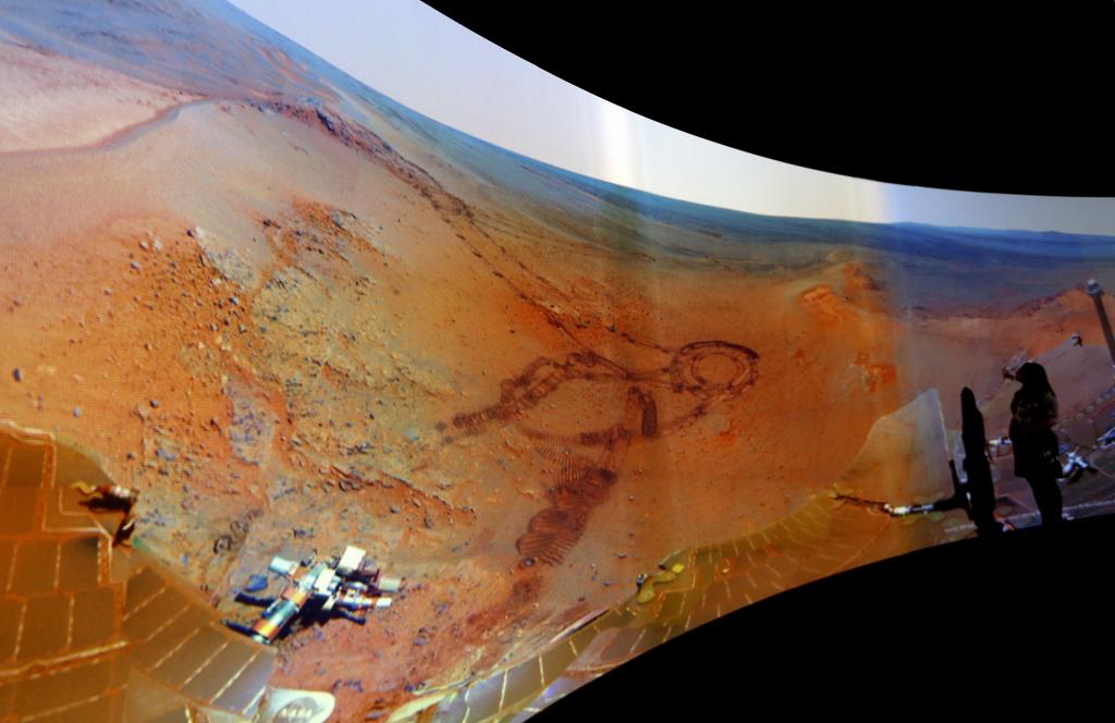 «Παράθυρο» στον Αρη ανοίγουν εντυπωσιακές εικόνες της NASA σε έκθεση στο Λονδίνο