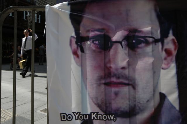 Το Wikileaks ανακοίνωσε ότι βοήθησε τον Σνόουντεν να βρει πολιτικό άσυλο