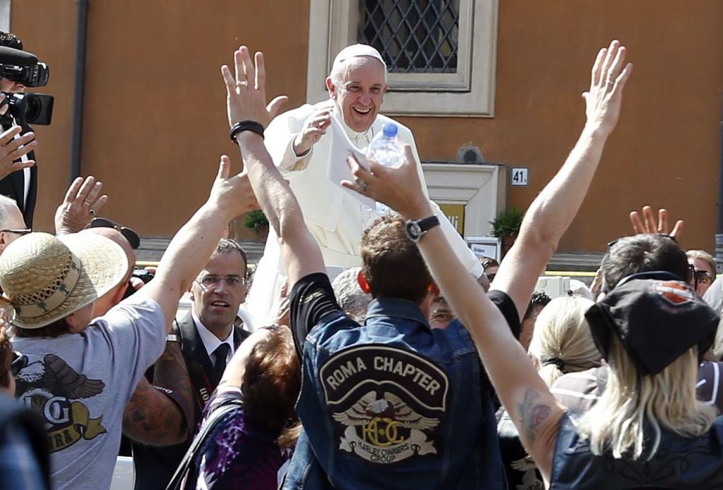Ο Πάπας Φραγκίσκος ευλόγησε χιλιάδες ιδιοκτήτες μηχανών Harley Davidson