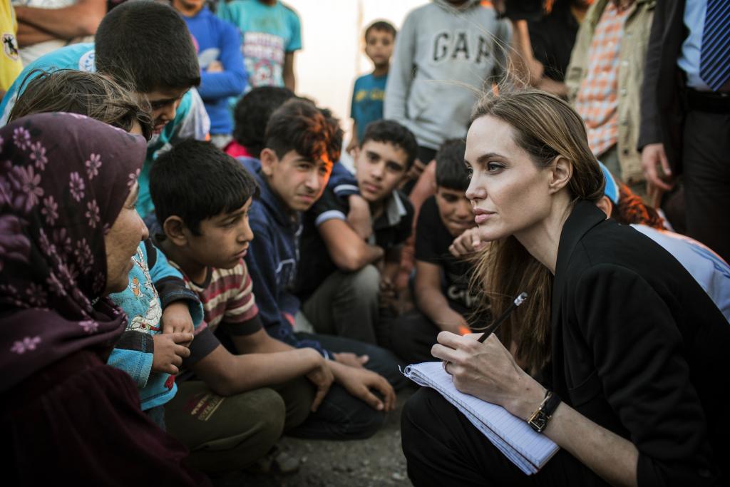 Αντζελίνα Ζολί: «Σταματήστε τον πόλεμο στη Συρία»