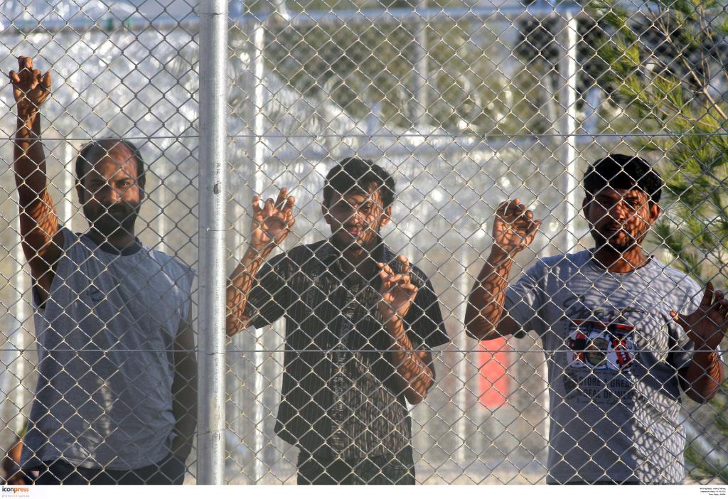 Χειροτέρεψαν οι συνθήκες κράτησης για τους μετανάστες στην Αμυγδαλέζα σύμφωνα με ευρωβουλευτή των Πρασίνων