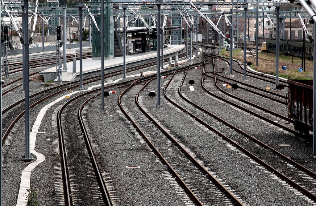 Δημοπρατείται σιδηροδρομική γραμμή που θα συνδέει το εμπορικό λιμάνι της Καβάλας με το δίκτυο του ΟΣΕ