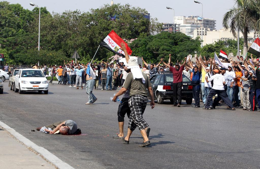 Ματωμένη Παρασκευή: 17 νεκροί  και κλιμάκωση της έντασης στην Αίγυπτο