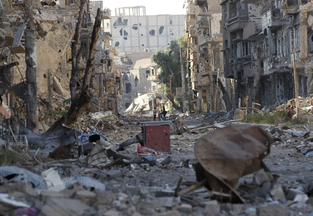 Συρία: Για 9η μέρα συνεχίζεται ο βομβαρδισμός της πόλης Χομς