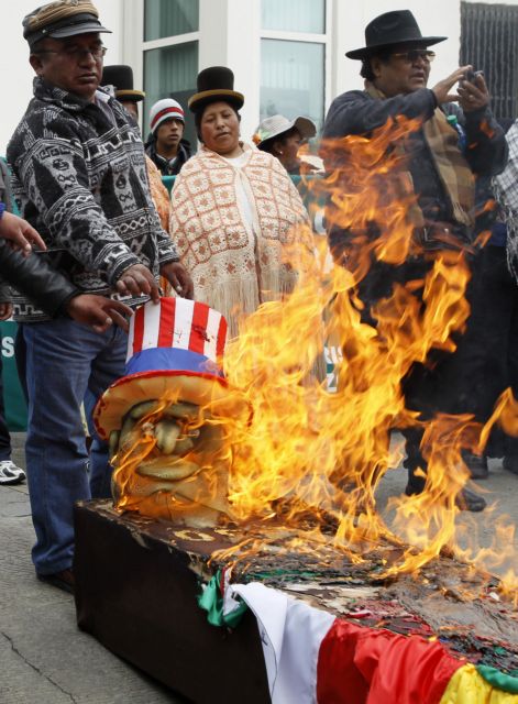 Το άσυλο και ένα «τιτίβισμα» που πήρε ο άνεμος