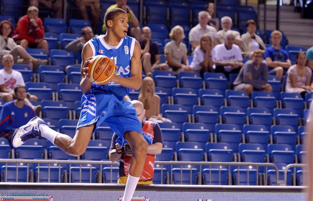 Πέμπτη νίκη για την Ελλάδα στο Ευρωμπάσκετ με σόου Αντετοκούνμπο, Λαρεντζάκη