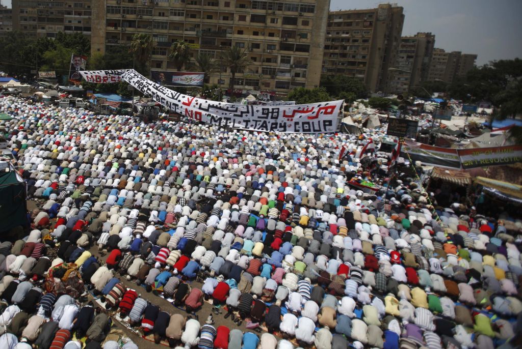 Εντολή της κυβέρνησης να σταματήσουν οι διαδηλώσεις υπέρ του Μόρσι στην Αίγυπτο
