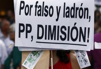 Ισπανία: Η αντιπολίτευση ζητεί την παραίτηση Ραχόι