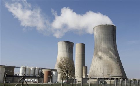 Εφοδος ακτιβιστών της Greenpeace σε πυρηνικό εργοστάσιο στη Γαλλία