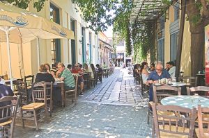 Ανθρακες για τους καταναλωτές η… μείωση του ΦΠΑ στην εστίαση