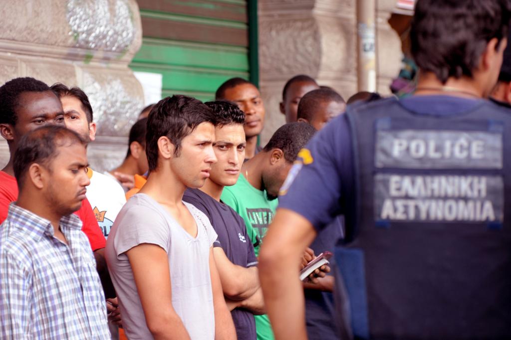 Επιχείρηση «σκούπα» της Αστυνομίας στη Θεσσαλία για παρεμπόριο