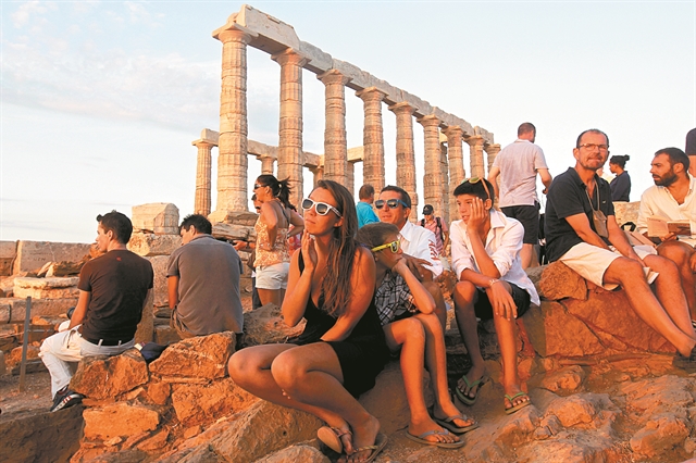 Πού αυξάνονται, πού μειώνονται τα εισιτήρια