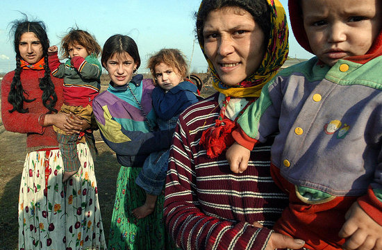 Ο υπουργός Δικαιοσύνης ζητεί στοιχεία για την εξαφάνιση 502 ανήλικων Ρομά από το ίδρυμα «Αγία Βαρβάρα»