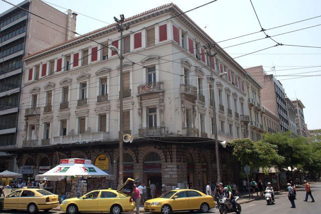 Tα ξενοδοχεία Μπάγκειον και Μέγας Αλέξανδρος: Δύο αντικριστά στολίδια του Τσίλλερ στην Ομόνοια