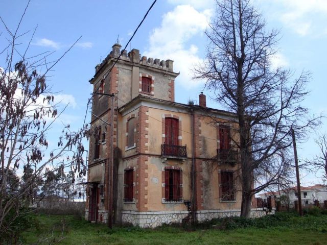 Πύργος Χαροκόπου: Ενας «άγγλος άρχοντας» στον Θεσσαλικό κάμπο