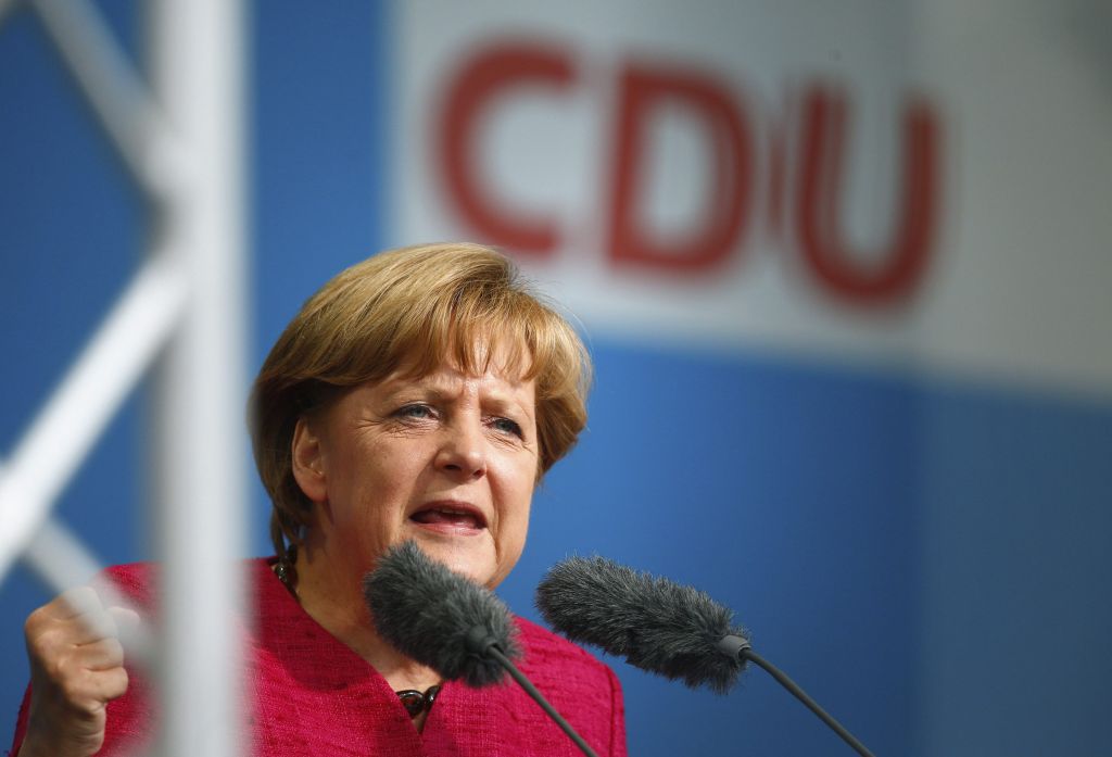 Η Μέρκελ δεν αποκλείει έναν νέο μεγάλο συνασπισμό Χριστιανοδημοκρατών και Σοσιαλδημοκρατών