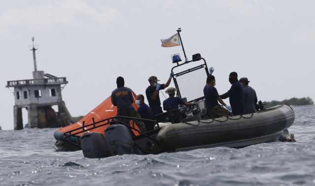 Τους 52 έφθασαν οι νεκροί του ναυαγίου στις Φιλιππίνες