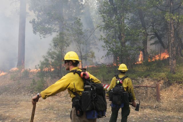 3.000 πυροσβέστες στη μεγάλη φωτιά της Καλιφόρνιας