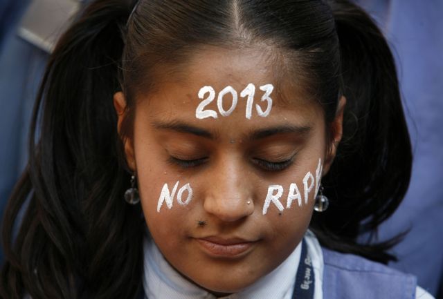Εφεση θα ασκήσουν οι καταδικασθέντες σε θάνατο για τον βιασμό και τον φόνο της 23χρονης Ινδής