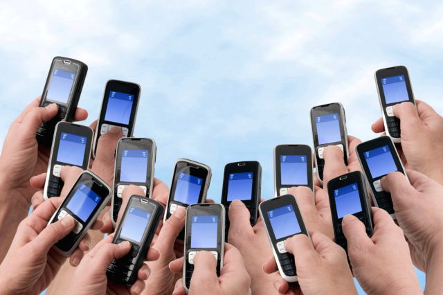 Ευρωπαϊκή Επιτροπή: Καταργείται το roaming εντός της ΕΕ από 1η Ιουλίου 2014