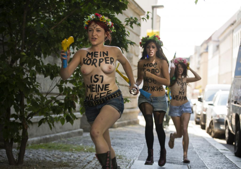 Ποιος είναι ο άνδρας που δημιούργησε τις Femen