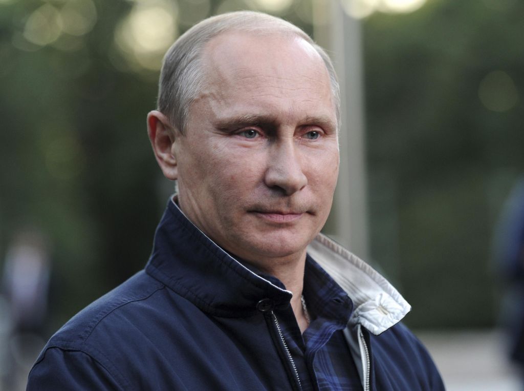 Πούτιν: «Αν ο Μπερλουσκόνι ήταν γκέι κανείς δεν θα τα έβαζε μαζί του»!