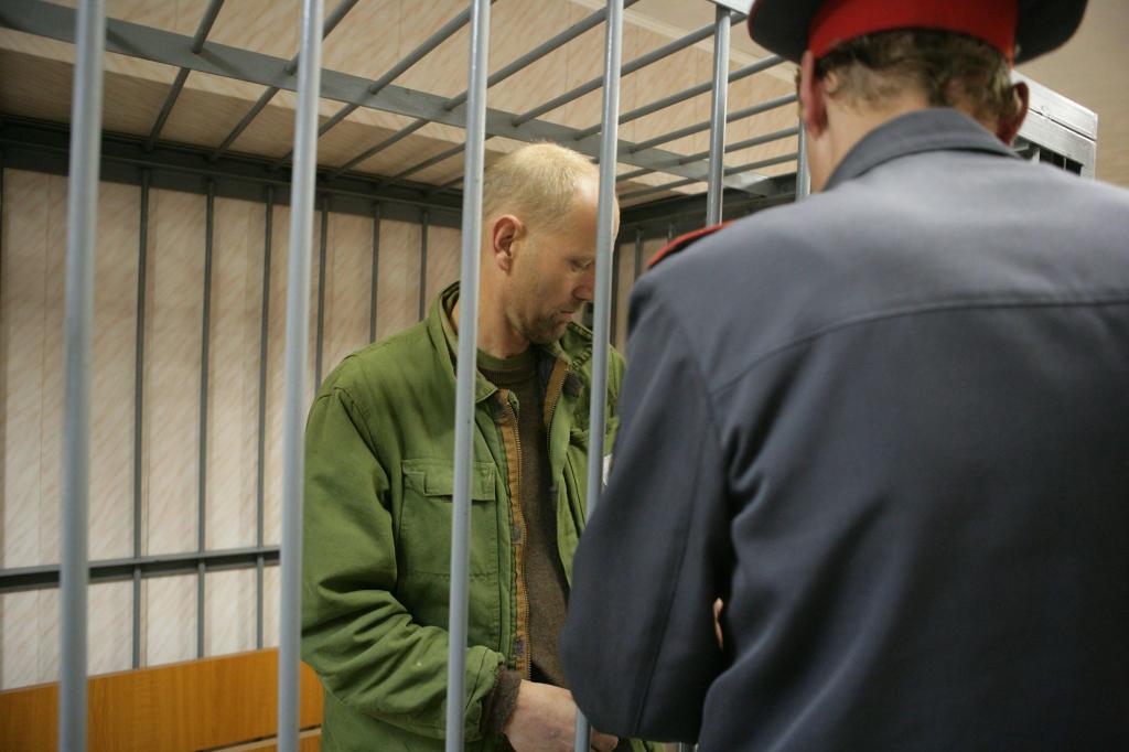 Υπό κράτηση στη Ρωσία οκτώ μέλη της Greenpeace που επιχείρησαν να καταλάβουν εξέδρα πετρελαίου